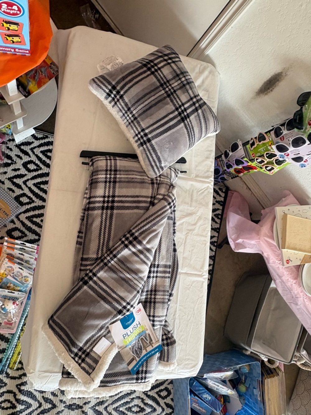 Plaid Plush Throw Blanket and Pillow Set - Gray